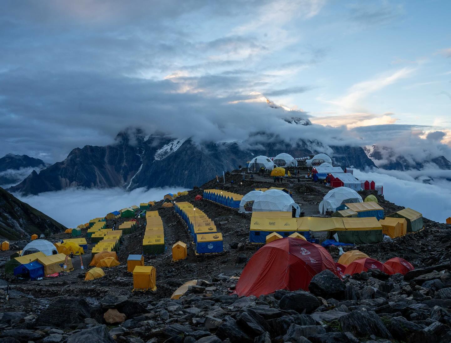 62 climbers now on Seven Summit Treks’ Manaslu autumn roster