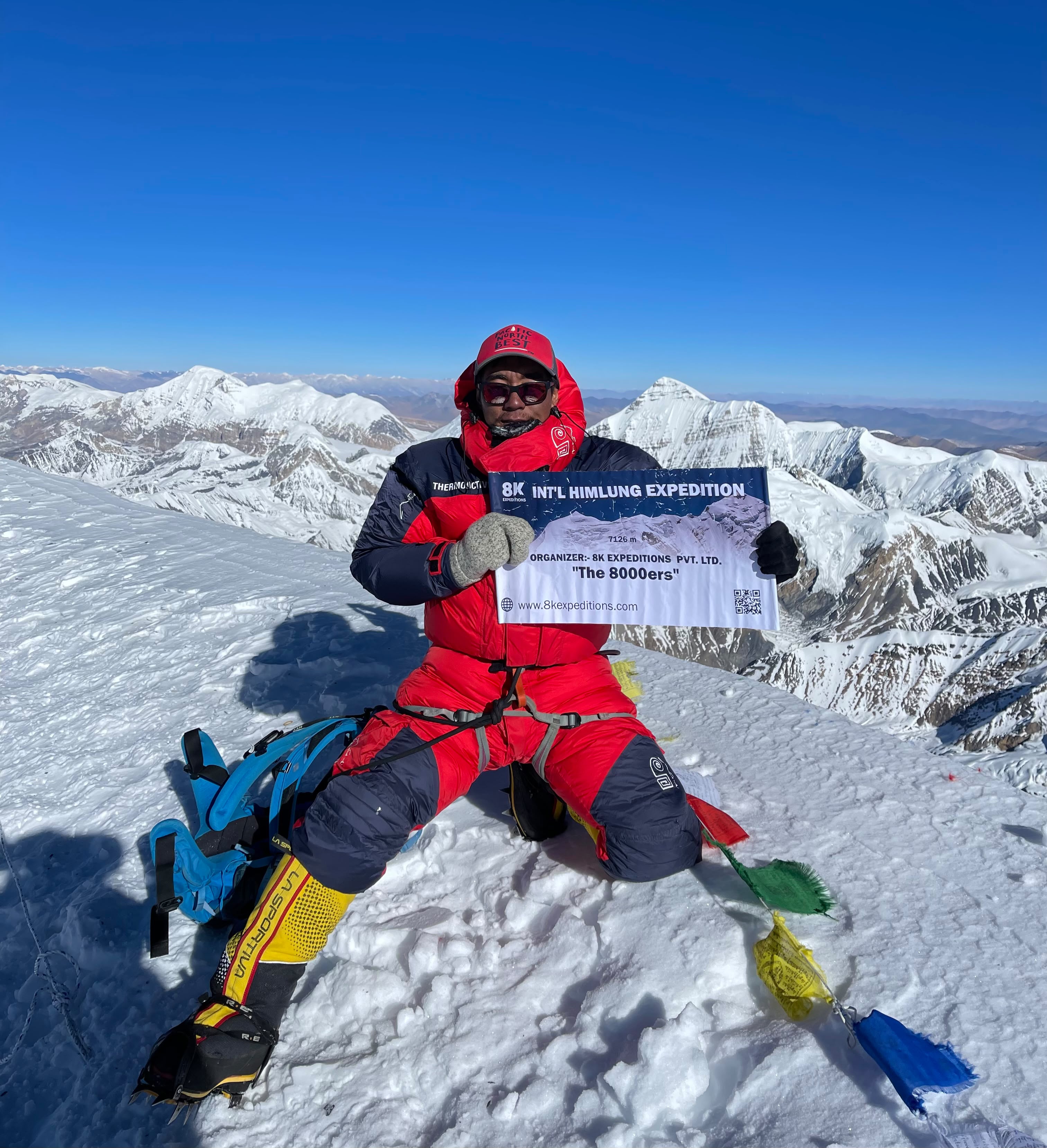 Seven climbers summit Himlung Himal in latest autumn ascents