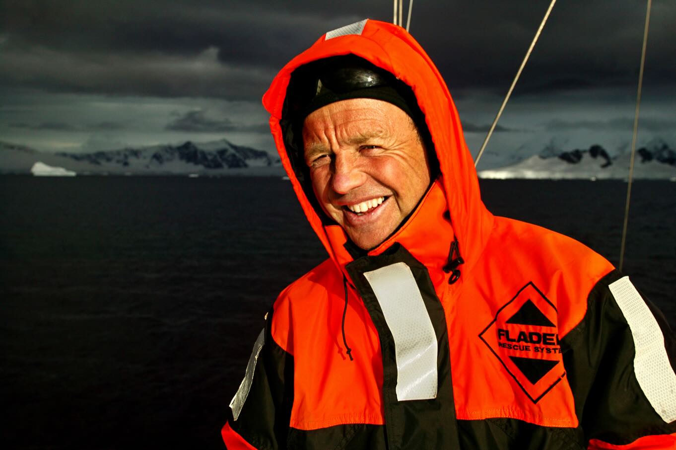 Emmy-winning wildlife cameraman Doug Allan dies while trekking in Annapurna region