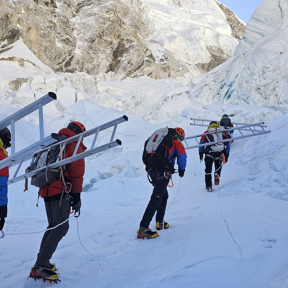 DoT confirms Everest route to Camp II open; Summit season now underway