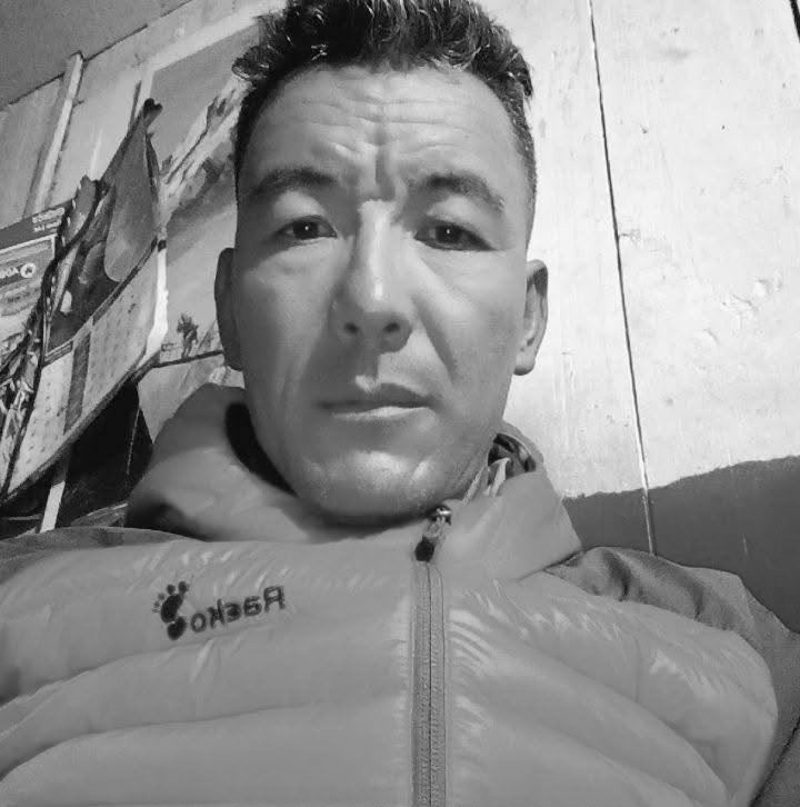 A decade on the world's highest peaks ends in Broad Peak avalanche